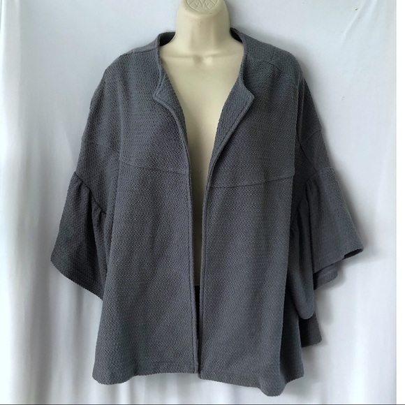 THML Gray Cropped Sweater Jacket Bell Sleeves M - Picture 1 of 7
